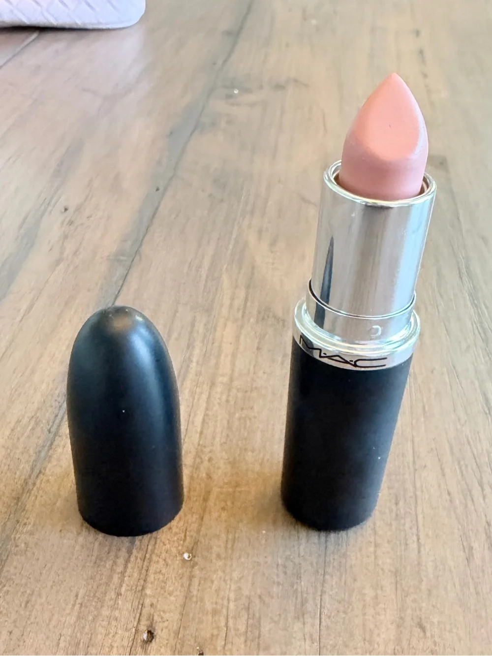 MAC MACximal Sleek Satin Lipstick Creme Cup 832 New